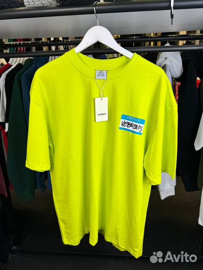 Футболка vetements hello