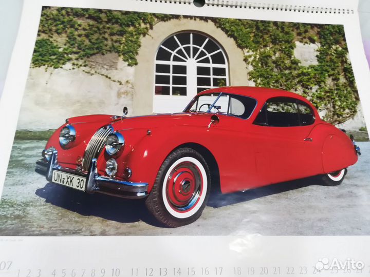 Календарь с дорогими ретро автомобилями