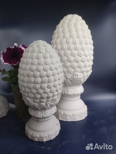 Артишок из гипса. Высота 31 см