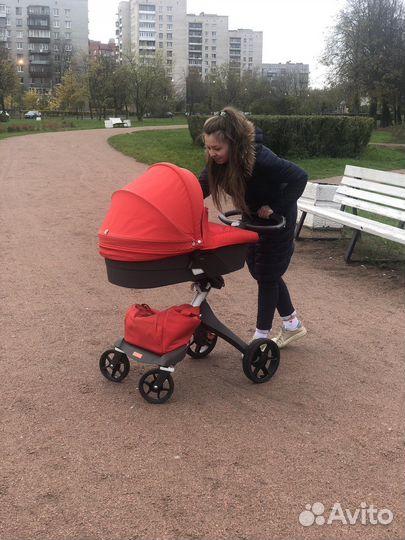 Коляска stokke