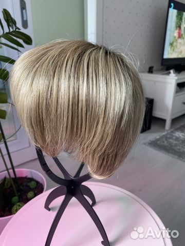 Парик женский (короткое каре с челкой)