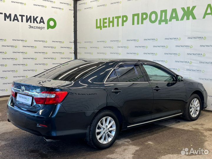Toyota Camry 2.5 AT, 2011, 220 000 км