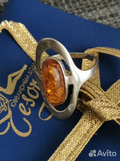 Серебряное кольцо