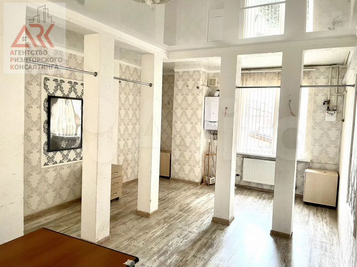4-к. квартира, 100 м², 2/2 эт.