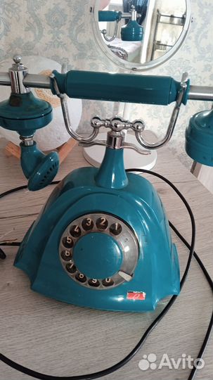 Старый телефон СССР дисковый