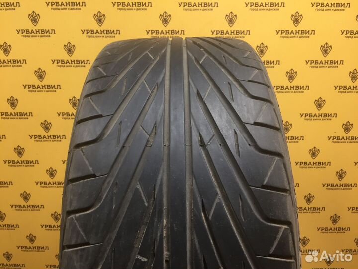 Triangle TR968 235/35 R19 91W