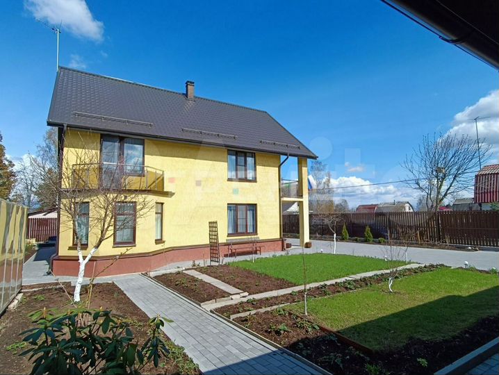 Дом 246 м² на участке 6 сот.