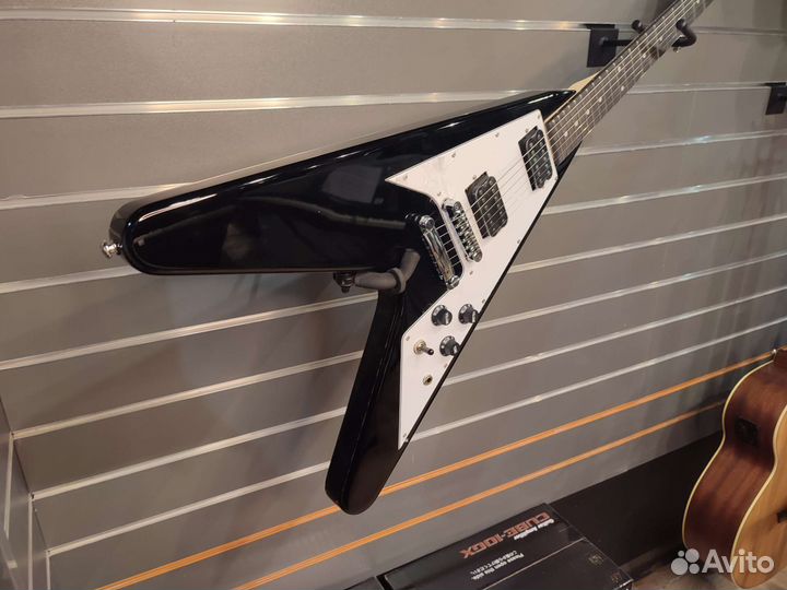 Электрогитара Caraya E235BK