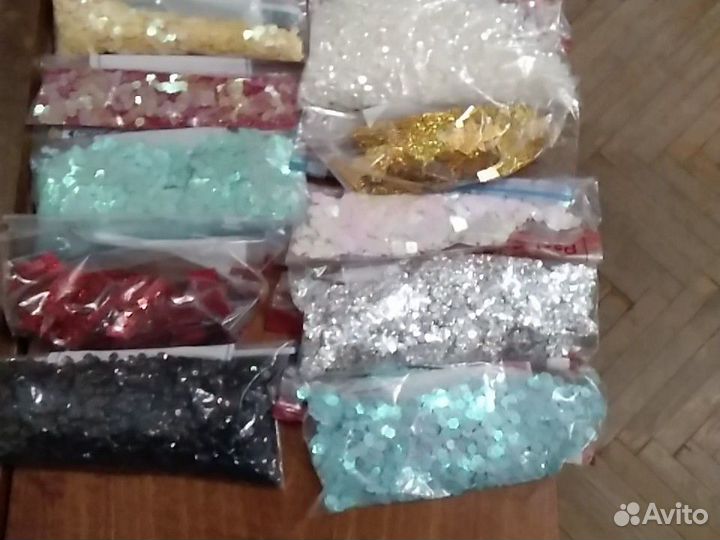 Блёстки яркие