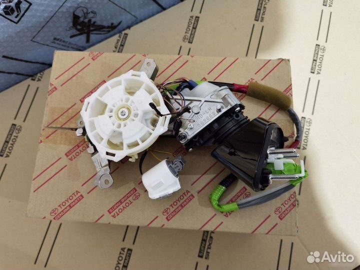 Каркас зеркала левый Lexus Es