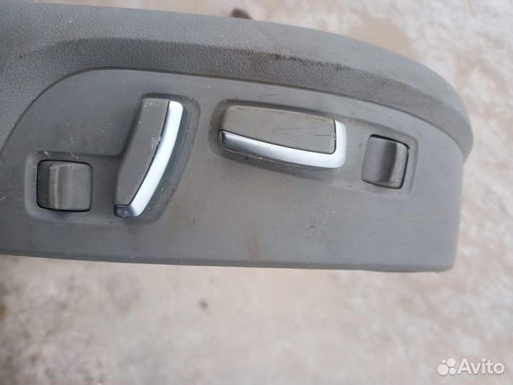 Блок кнопок левого и правого сиденья Audi A8 D3