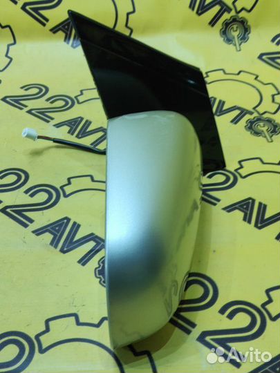 Зеркало заднего вида переднее правое Toyota