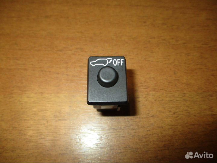 Кнопка открывания багажника Lexus RX 300/330/350