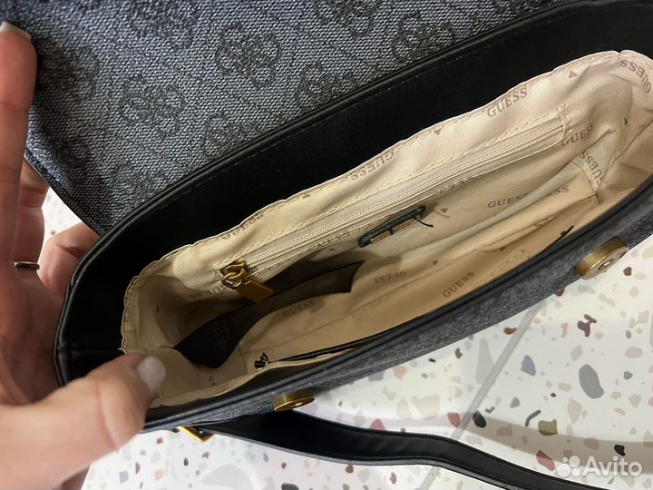 Сумка guess