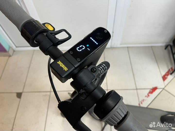 Электросамокат Ninebot kickscooter max g30