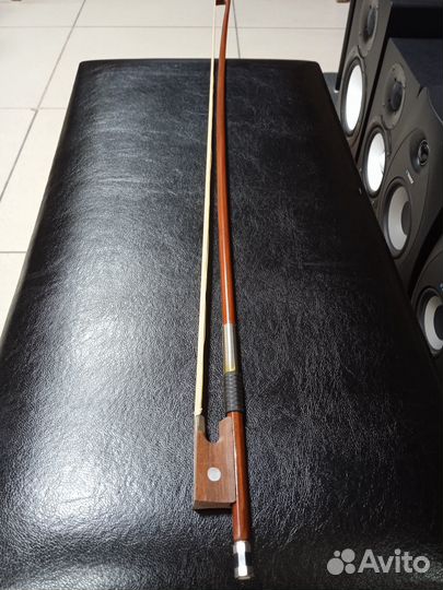 Смычок для скрипки Carayа Bows размером 4/4