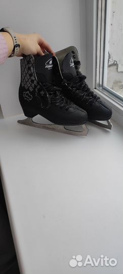 Коньки фигурные детские 33размер