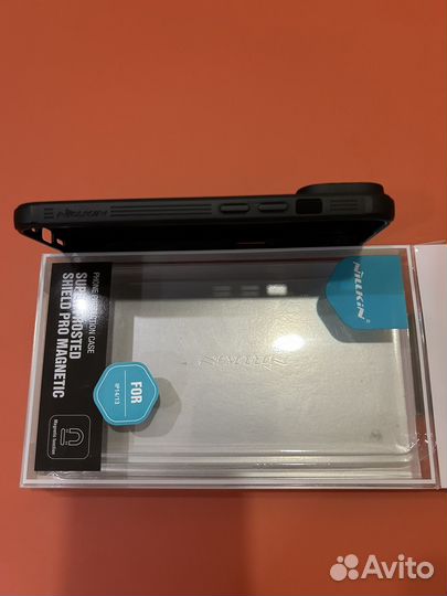 Чехол на iPhone 14 Nillkin и держатель телефона