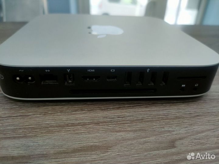 Apple mac mini 2010г