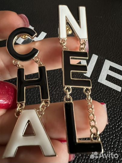 Новые серьги Chanel