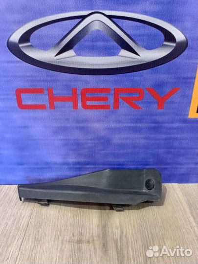 Накладка Уголок жабо chery tiggo 7 Лев