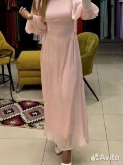 Вечернее платье 46 размера розовое