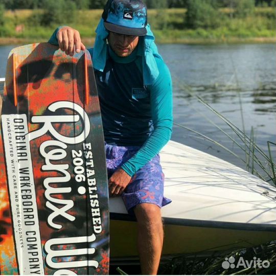 Катание на вейкборде