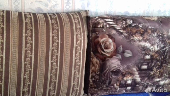 Диванные подушки