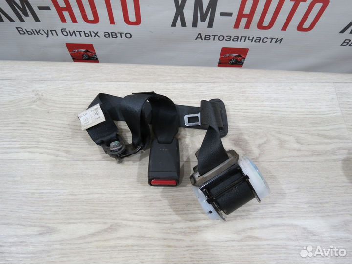 Ремень безопасности задний Nissan Teana J32