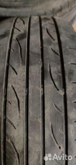 Dunlop Direzza 02G 215/60 R16