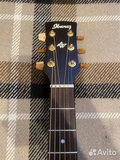 Акустическая гитара Ibanez AW15(массив ели)