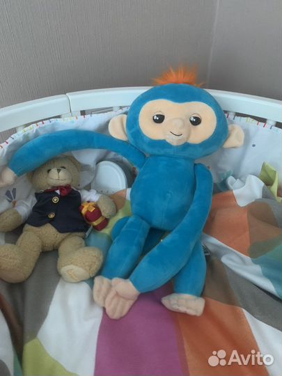 Интерактивная мягкая игрушка Fingerlings Hugs