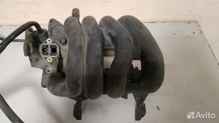 Коллектор впускной Ford Focus 1 1.6 fydb zetec