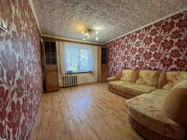 2-к. квартира, 54 м², 3/9 эт.