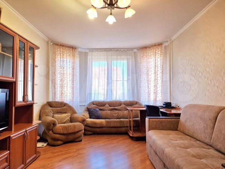 2-к. квартира, 70 м², 7/14 эт.