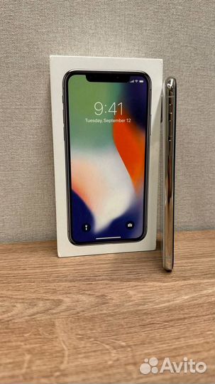 iPhone X, 64 ГБ