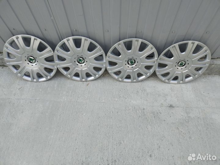 Колпаки r16 на диски skoda Octavia A5