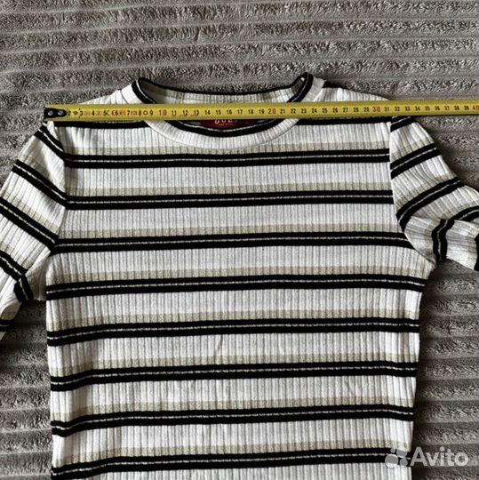 Женская узкая кофта Guess (XS)