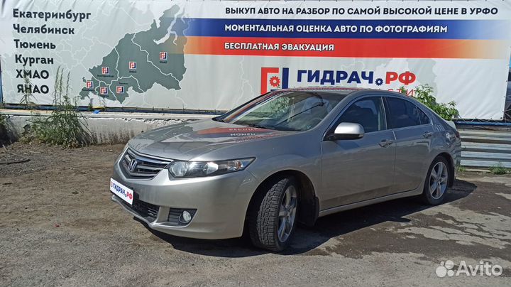Стекло двери передней левой Honda Accord 8 73350TL