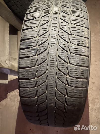 Triangle Snowlink TWT02 235/45 R18