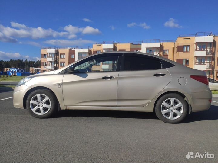 Hyundai Solaris 1.6 AT, 2011, 209 000 км