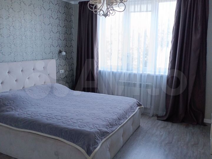 2-к. квартира, 64 м², 1/9 эт.