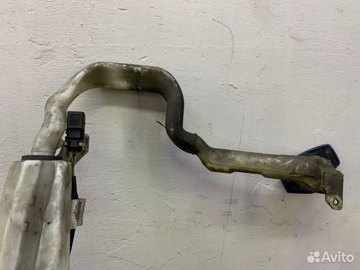 Бачок омывателя Volkswagen Touareg внедорожник