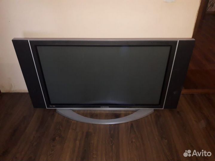 Телевизор samsung