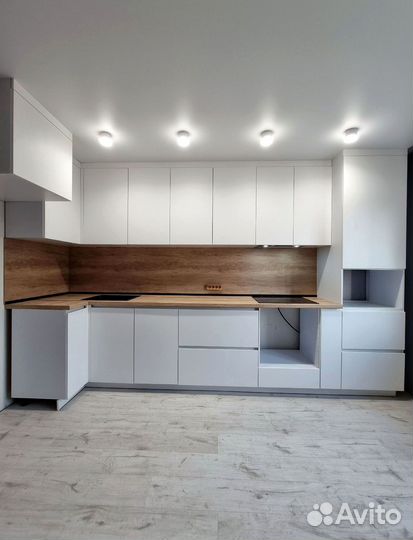 Кухни на заказ с современной фурнитурой