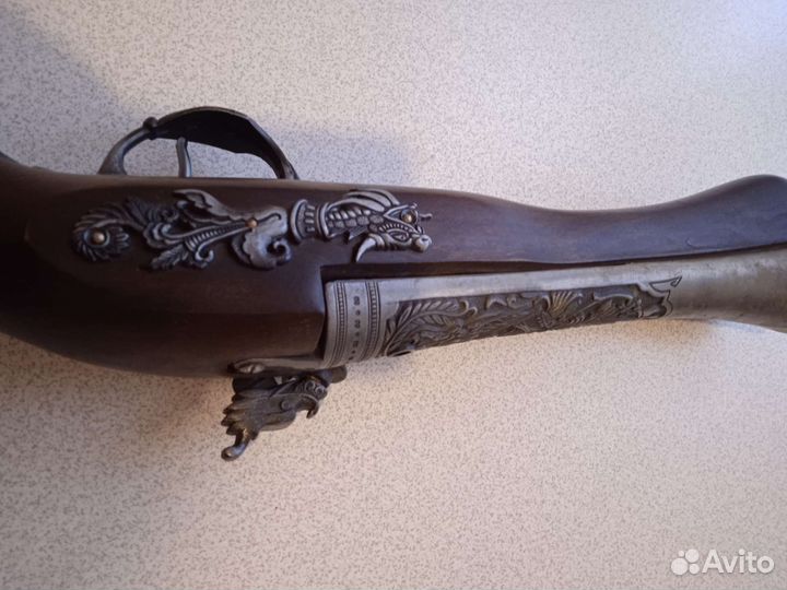 Винтажная зажигалка