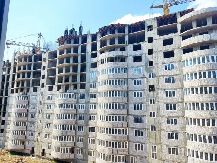 2-к. квартира, 64,2 м², 1/14 эт.