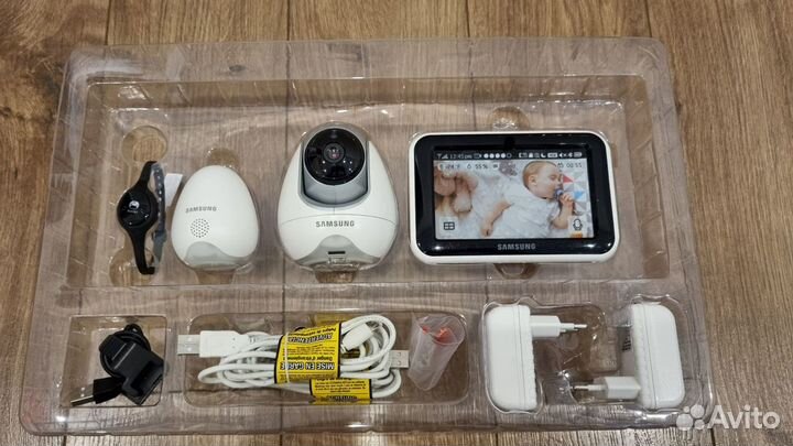 Видео няня Samsung BabyView SEW-3057W