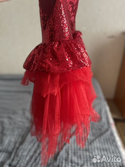Нарядное платье для девочки 116 122 красное