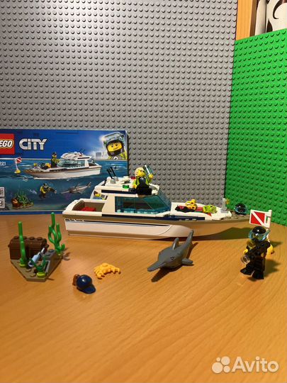 Lego city 60221